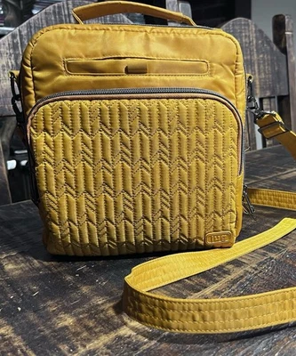 Lug Classic Ranger Crossbody Mustard Yellow Quilted Casual Travel Purse Pockets! - Image 1 of 4
