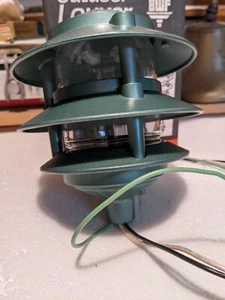 BWF P-3 3-Tier Louver  Garden Light  6x6 GREEN - Picture 1 of 6