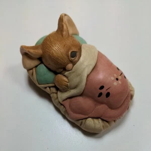 VINTAGE PENDELFIN RABBIT FIGURINE - 1966 - PEEPS 924.864 - PINK BLANKET - Picture 1 of 8