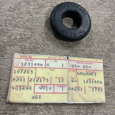 Новый из старых запасов 1970-76 Buick этап I и II GS 350 GS 455 картер вентилятор резиновый люверс - Изображение 1 из 3