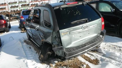 Coolant Reservoir 4 Cylinder Fits 05-10 SPORTAGE 2358741 Foto 1 de 4