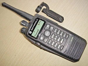 Motorola DP3600 UHF 403-470MHz DMR Digital c/w IMPRES batterie, antenne, clip ceinture - Photo 1/16