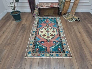 Anatolian Area Wool Rug, Handwoven Red Rug, Turkish Vintage Rug 3.2 x 5.5 Ft - Picture 1 of 10