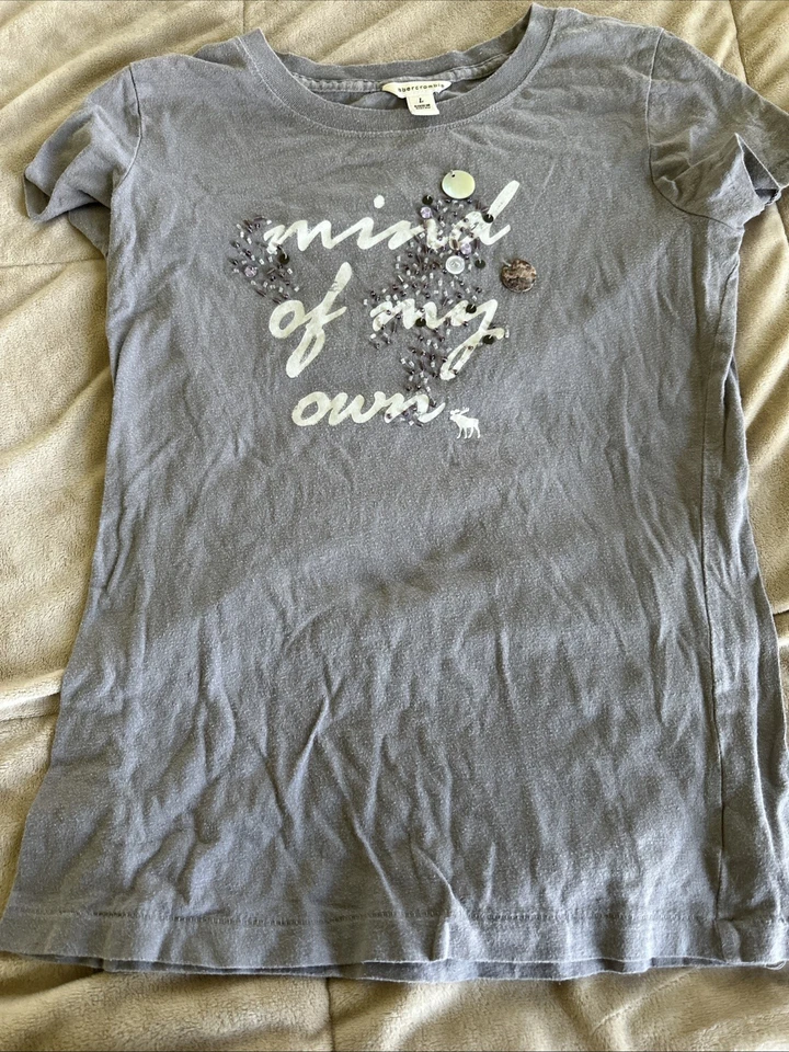 Abercrombie And Kids Graphic T-Shirt 'Mind of My Own' Graphic Girl’s Tee, Size L - Image 1 of 4