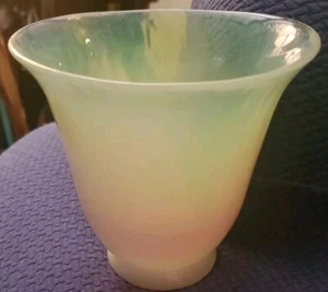 Vaso in vetro verde opalescente soffiato a mano, raro, vintage 5,5 - Foto 1 di 5