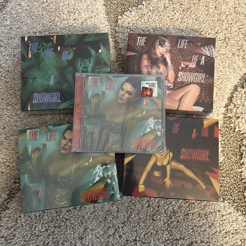 TAYLOR SWIFT - THE LIFE SHOWGIRL LIMITED RELEASE CD BUNDLE SET 4- Plus Signed Cd Foto 1 de 1
