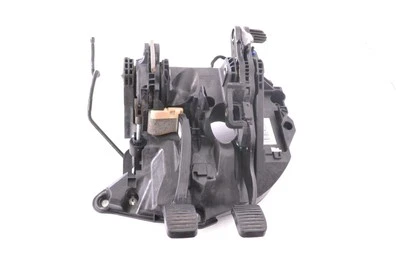 FIAT 500X 1.6 2018 RHD Manuelle Bremse und Kupplungspedal Assy 2583341030 122078 - Image 1 of 4