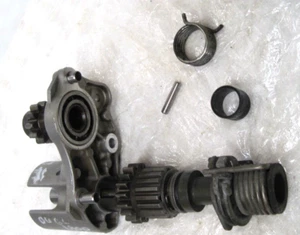 06 Honda Goldwing GL1800 Reverse Shifter Shaft Drive Gear OEM 28171-MN5-000 - Picture 1 of 11
