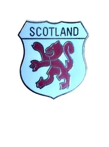 SCOTLAND LION CREST Metal Pin Badge T091A SCOTTISH ST ANDREW - Picture 1 of 1