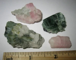 4 NATURAL ROUGH .8"-1.5" GREEN & PINK TOURMALINE CRYSTAL MINERALS PAKISTAN 48.2g - Picture 1 of 9