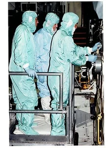 2001 Original Photo by NASA International Space Station Mission STS-108 crew - Picture 1 of 2