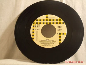 VIXEN-a-(45)-CRYIN' (SINGLE VERSION) / DESPERATE - EMI MANHATTAN - 50167 - 1988 - Picture 1 of 2