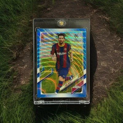 2020 Topps Chrome UCL Barcelona Lionel Messi Blue Wave Refractor /75 - Image 1 of 4