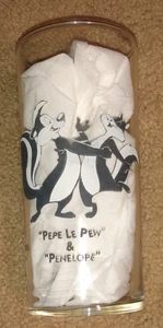 Vidrio vintage 1994 Looney Tunes Pepe Le Pew & Penelope Collector Series - Imagen 1 de 5