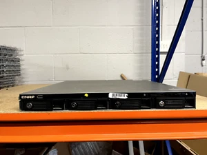 TS-410U QNAP 4 baies NAS 503 Mo de mémoire sans oreilles de rack - Photo 1/4