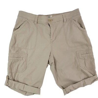 Shorts cargo feminino Cato tamanho 6 cor cáqui frente plana vários bolsos ao ar livre - Imagem 1 de 4