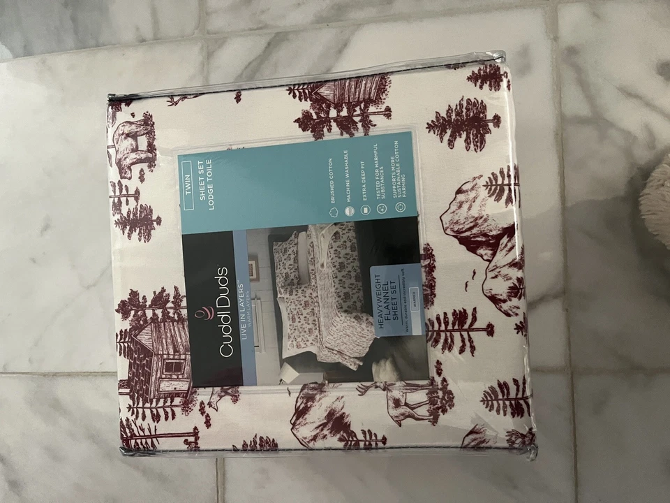 Cuddl Duds Flannel Sheet Set Twin Size Lodge Toile New Heavyweight Red - Image 1 of 1