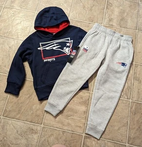 New NFL Team Apparel sz 4 Patriots Football Sweatshirt Hoodie & Sweatpant 4570 - Picture 1 of 3