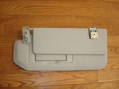 2006 2007 2008 MERCEDES BENZ R-Class R350 OEM Driver Left Side Sun Visor Gray Foto 1 de 4