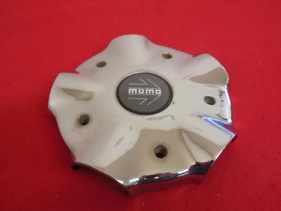 Tampa central de roda de reposição personalizada MOMO OFF ROAD acabamento cromado 8 1/4" diâmetro - Imagem 1 de 2