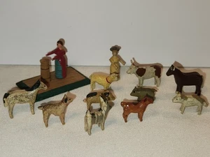 Alte 12 Teile Erzgebirge handgeschnitzt Holz Bauernhoftiere für Weihnachten Putz - Bild 1 von 6