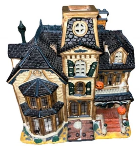 Retired Lemax Spooky Town "Greaves Manor" Lighted Haunted House Flying Bats - Picture 1 of 6