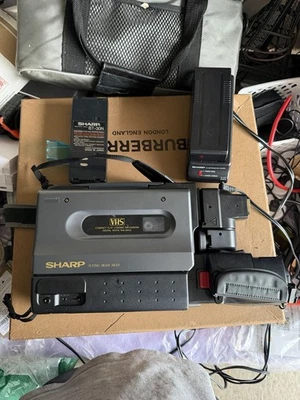 Vintage Sharp SlimCam VHS Camcorder Flying Erase Head + Bag Battery As-Is - Image 1 of 4