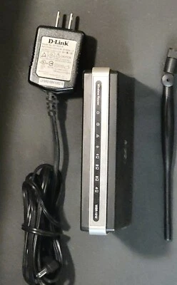 D-Link WBR-1310 54 Mbps 4-Port 10/100 Wireless G Router - Image 1 of 4
