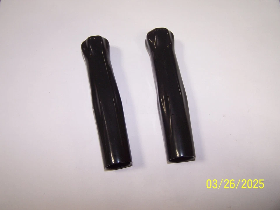 Vintage Style Bicycle Handlebar Grips Black - Image 1 of 1
