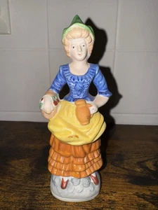 Vintage BESETZTES JAPAN Keramik Figur ~ Frau mit Korb - Bild 1 von 9