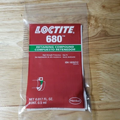 Compuesto de retención de alta resistencia Loctite 680 0,5 ml tubo verde 1835212 Foto 1 de 4