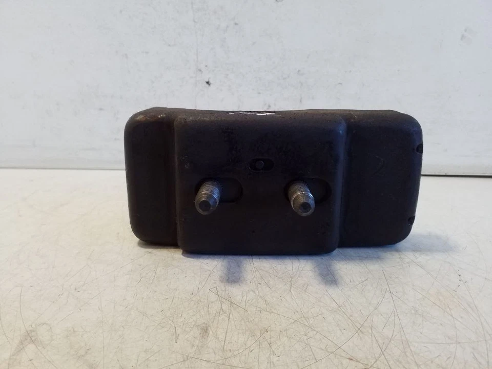 Iveco Daily 5th Gen 2013 Diesel 93kW Engine Mount Motor Damper 5801283685 - Image 1 of 2