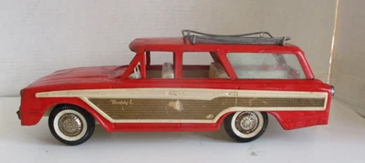 Ford Woodie Station Wagon Buddy L años 60 vintage Foto 1 de 4