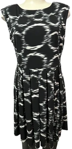 Alfani Women's Dress A-Line Pleated Skirt Black White Geometric Petite Size M PM - Picture 1 of 13