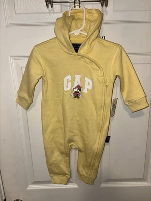 Gap Disney Amarillo Una Pieza Talla 6-12 Meses Foto 1 de 4