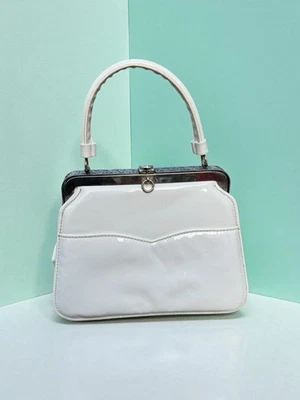 Bolso de mano vintage de charol blanco cartera de bolsillo con borde plateado retro MCM Foto 1 de 4