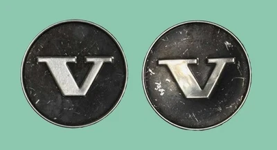 1980-1985 Juego de 2 tapacubos centrales de rueda de acero inoxidable Volvo 240, 242, 244, 245 DL Foto 1 de 3