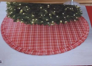 Sandra Lee 52" Christmas Tree Skirt Lightweight Crinkle Red Plaid - NIP! - Picture 1 of 4