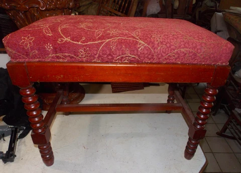 Cherry Vanity Bench  (VB-92) Cover