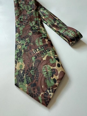 Corbatas para el cuello Gospitality Soul Warming para hombre huellas cristianas camuflaje SIGUE A JESÚS Foto 1 de 3