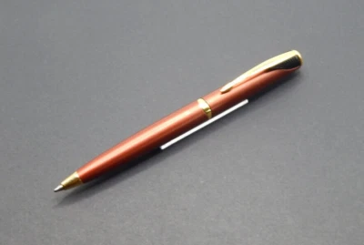 Bolígrafo Parker Inflection Sunny Red Twist Foto 1 de 2