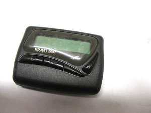 Vintage Bravo Baud Flex Pager Beeper z klipsem do paska - Zdjęcie 1 z 3