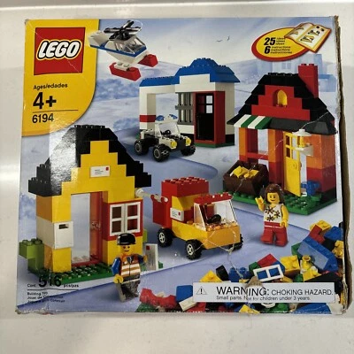 LEGO 6194 My Own Town Estación de Policía Oficina de Correos Casa Coche Camión Árbol Foto 1 de 2