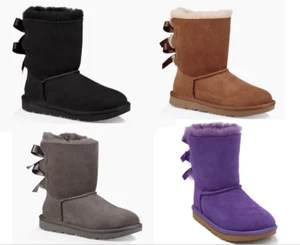 BOTA UGG Austraila Kids Bailey Bow II Negra/Castaño/Gris/Roja 1017394 - Imagen 1 de 19