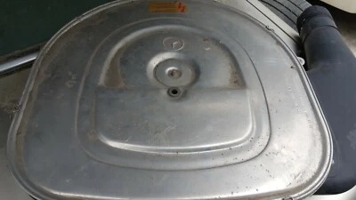 Conjunto de caixa de purificador de ar Mercedes W126 420SEL 1987 tubo está danificado  - Imagem 1 de 4