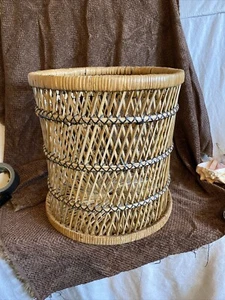 1970s Style Vintage Woven Wicker Rattan Table Plant Holder Stand Trash Can 15” - Picture 1 of 7