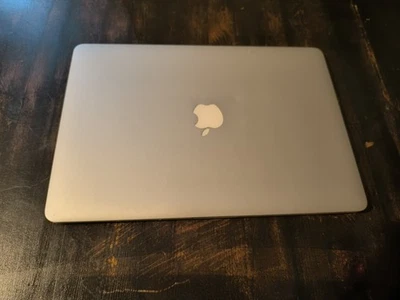Apple MacBook Pro Retina 15,4" I7 2,8GHz 512GB SSD 16GB RAM 2014 Silber - Bild 1 von 4