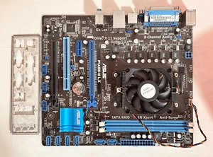 ASUS F1A55-M LX + AMD A6-3500 + Dissipatore Stock | Kit Scheda Madre + CPU FM1 - Bild 1 von 9