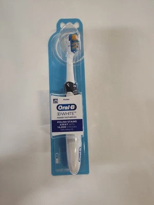 Escova de dentes elétrica Oral-B 3D ação branca bateria energia - Imagem 1 de 4