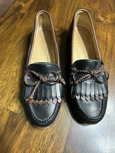 Allen Edmonds Women’s Size 7.5 Black And Brown Bow Tie Loafer - Picture 1 of 9